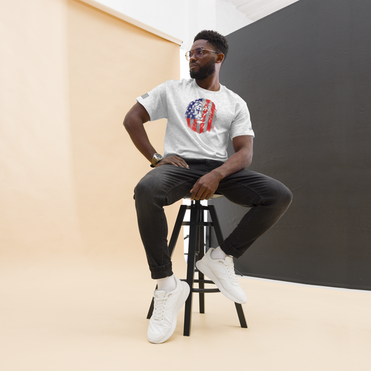 Patriotic Lion Men's classic tee